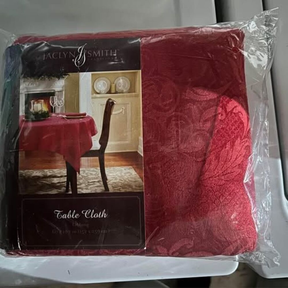 Red Jacklyn Smith Oblong Tablecloth 60x102 inches NEW